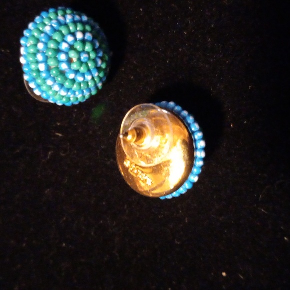 2 pairs J.Crew earrings. Stud earrings &  dangeling  designer - Picture 6 of 7